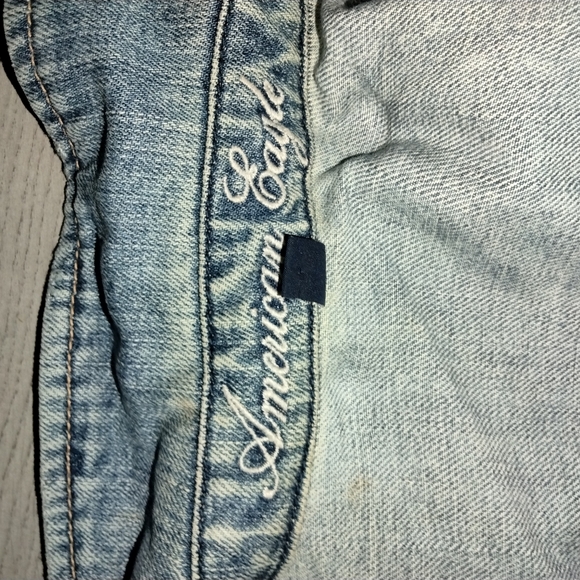 Vintage American Eagle Croppish denim jacket has adjustable band size Large - Picture 6 of 8